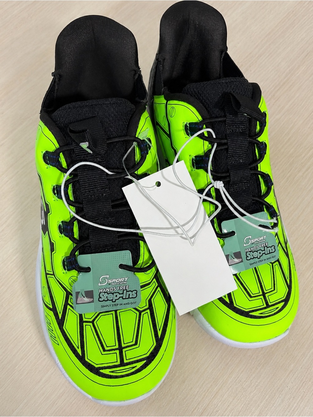 S Sport Step-Ins Kids Neon Green Sneakers Size 2 NWT - Picture 6 of 9